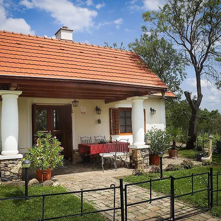 Káli Borház - Köveskál