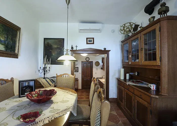 Káli Borház - Köveskál